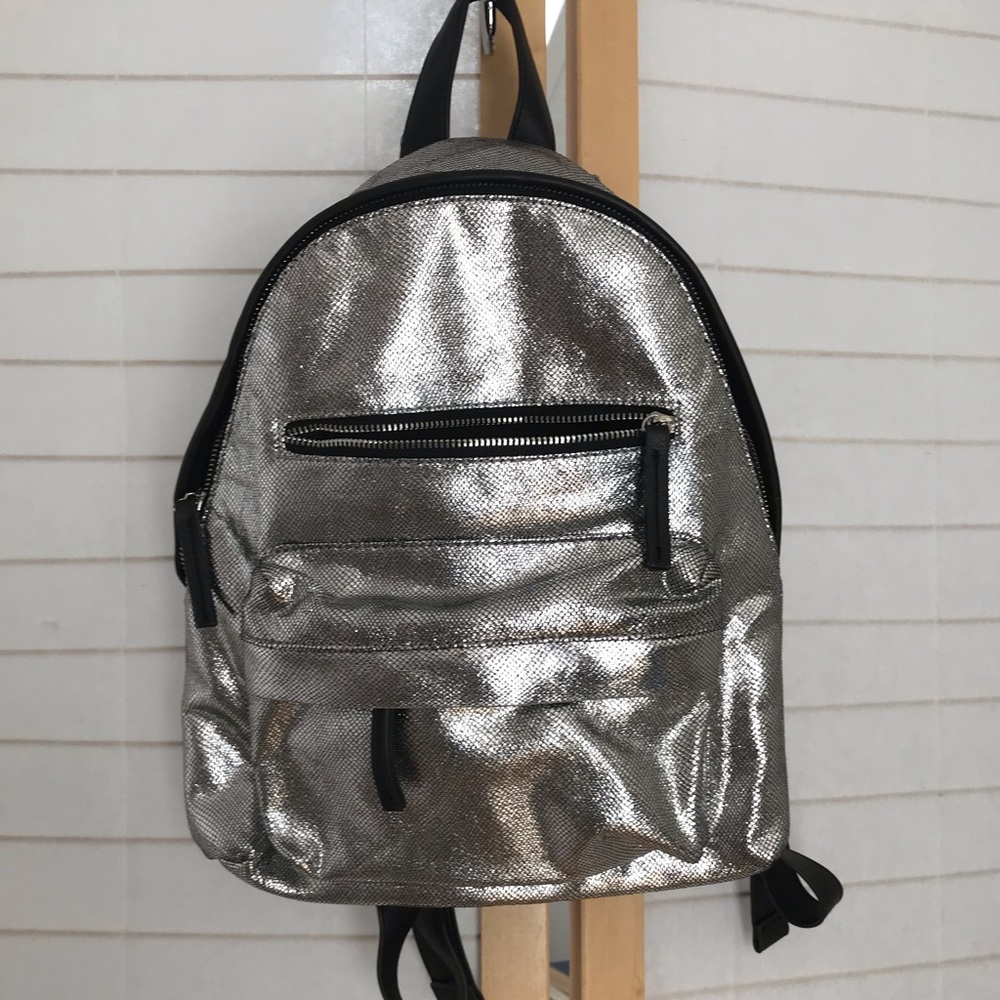 Forever 21 silver astronaut back pack - Picture 1 of 5